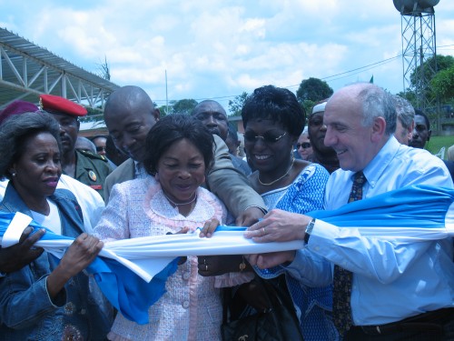 Le village d’enfants SOS de Douala, au Cameroun, est inauguré.