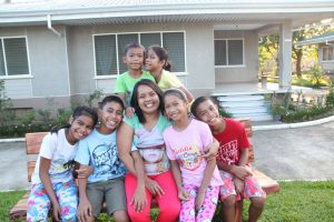 Nico, 12 ans, accueilli dans un village d’enfants SOS aux Philippines